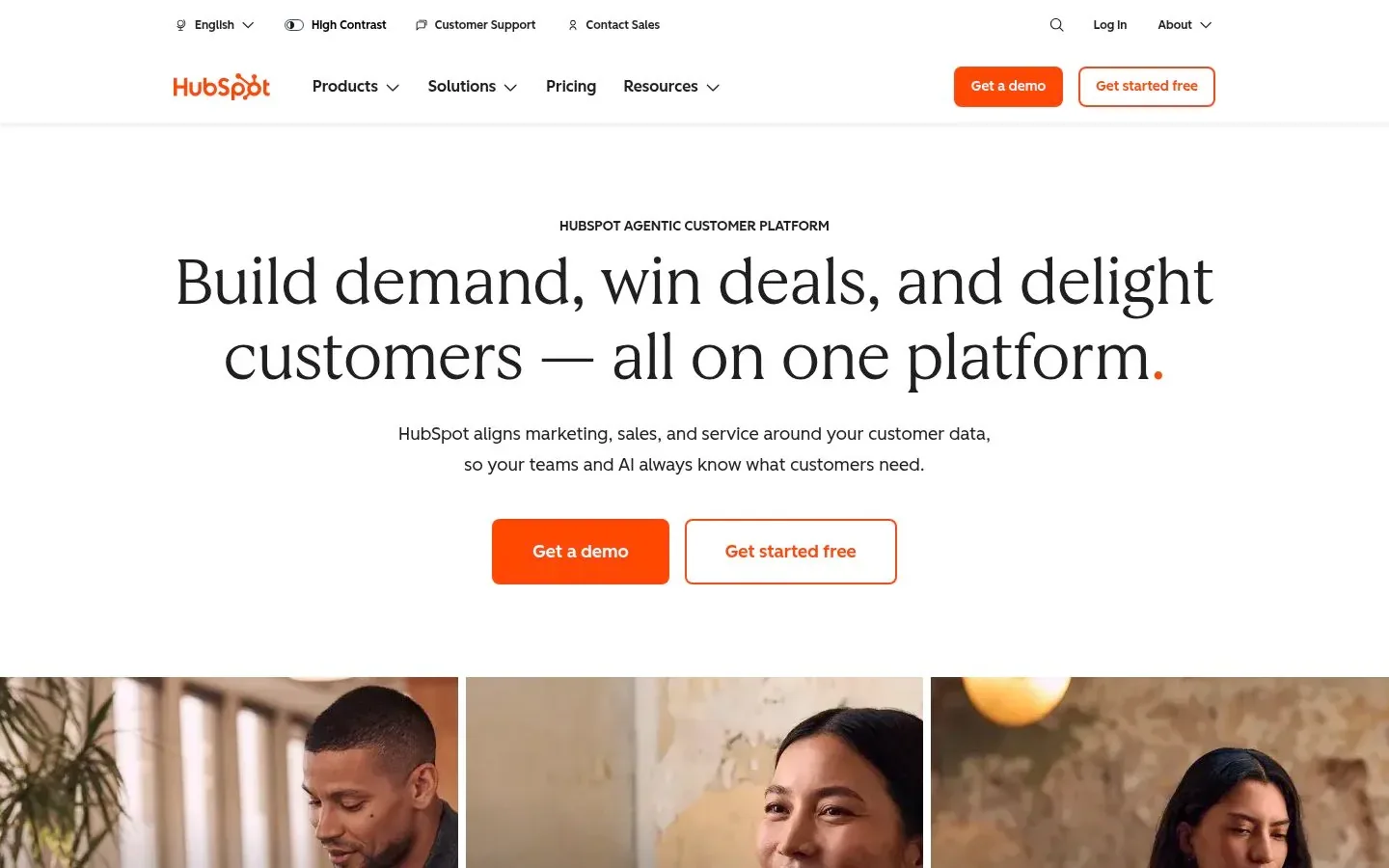 Screenshot of the HubSpot homepage